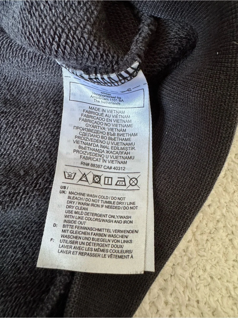 Adidas Originals Trefoil Sleeve Hoodie Black Men’s Med. Graphic Pullover GN2570